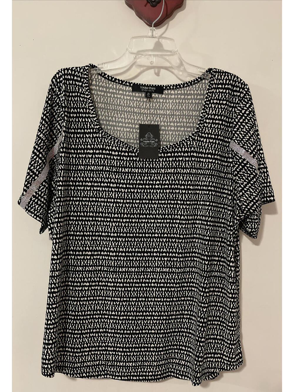 Louise Paris Womens 2x Black Accented Stretchy Short-Sleeved Blouse NWT! A4527